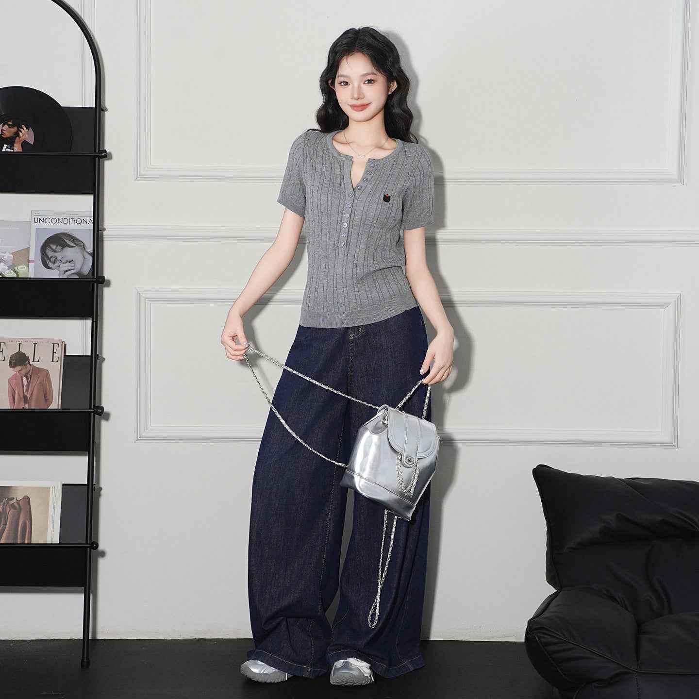 Neck Lightweight Knit Short Sleeve T-Shirt for Women, Fitted Cable Knit V-Neck Regular Shoulder Top