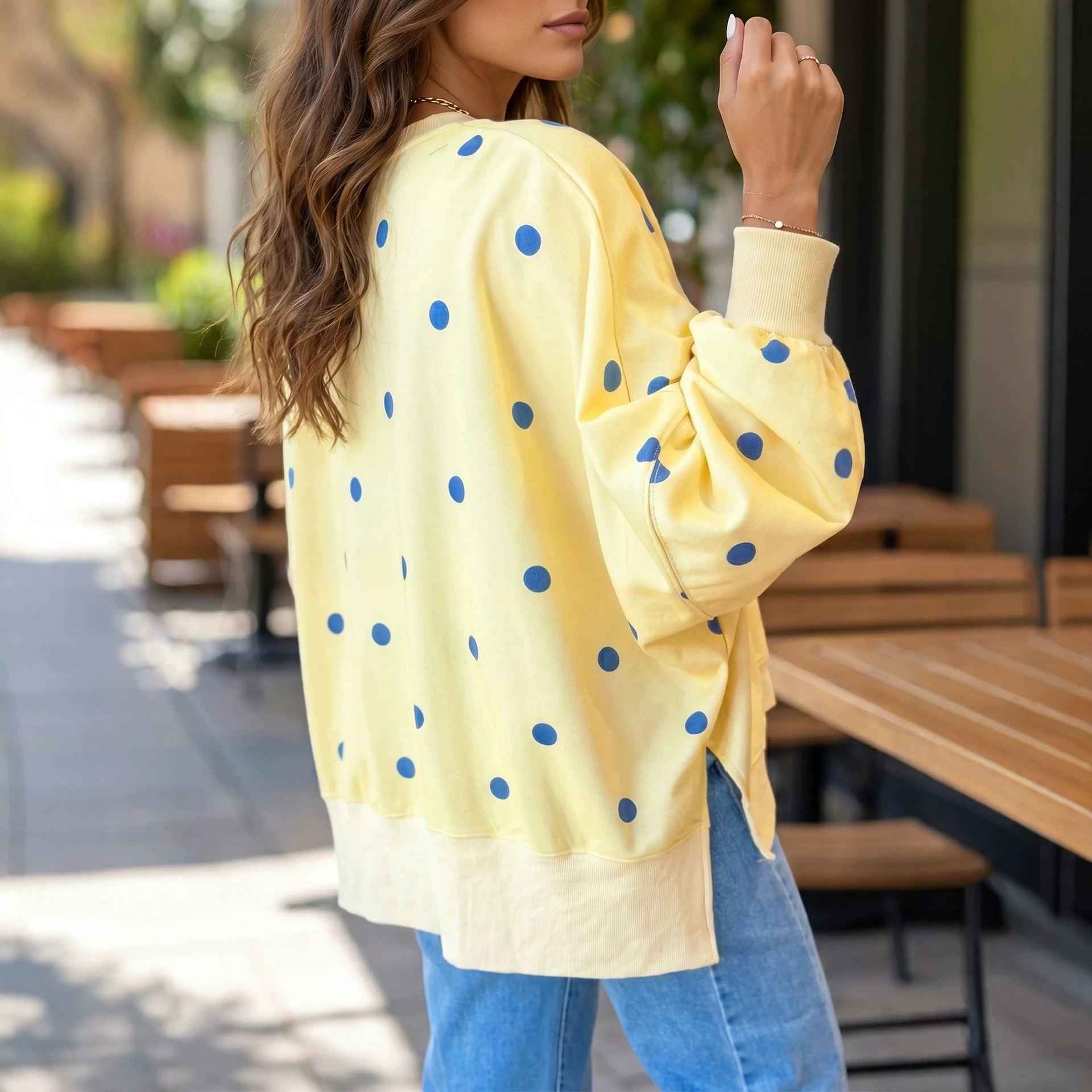Women's loose hoodie with polka dot print and contrasting colors - MODALIFE
