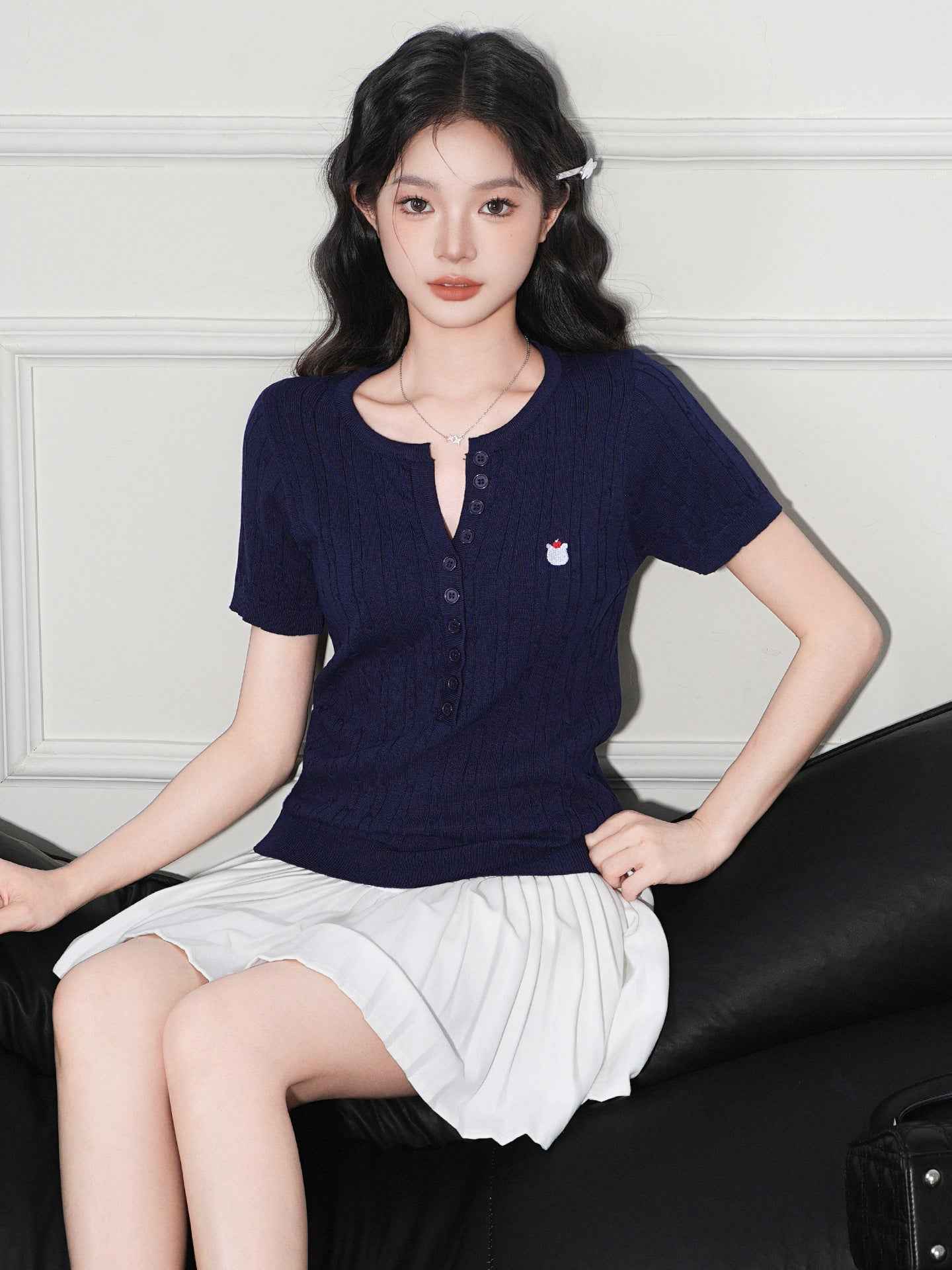 Neck Lightweight Knit Short Sleeve T-Shirt for Women, Fitted Cable Knit V-Neck Regular Shoulder Top