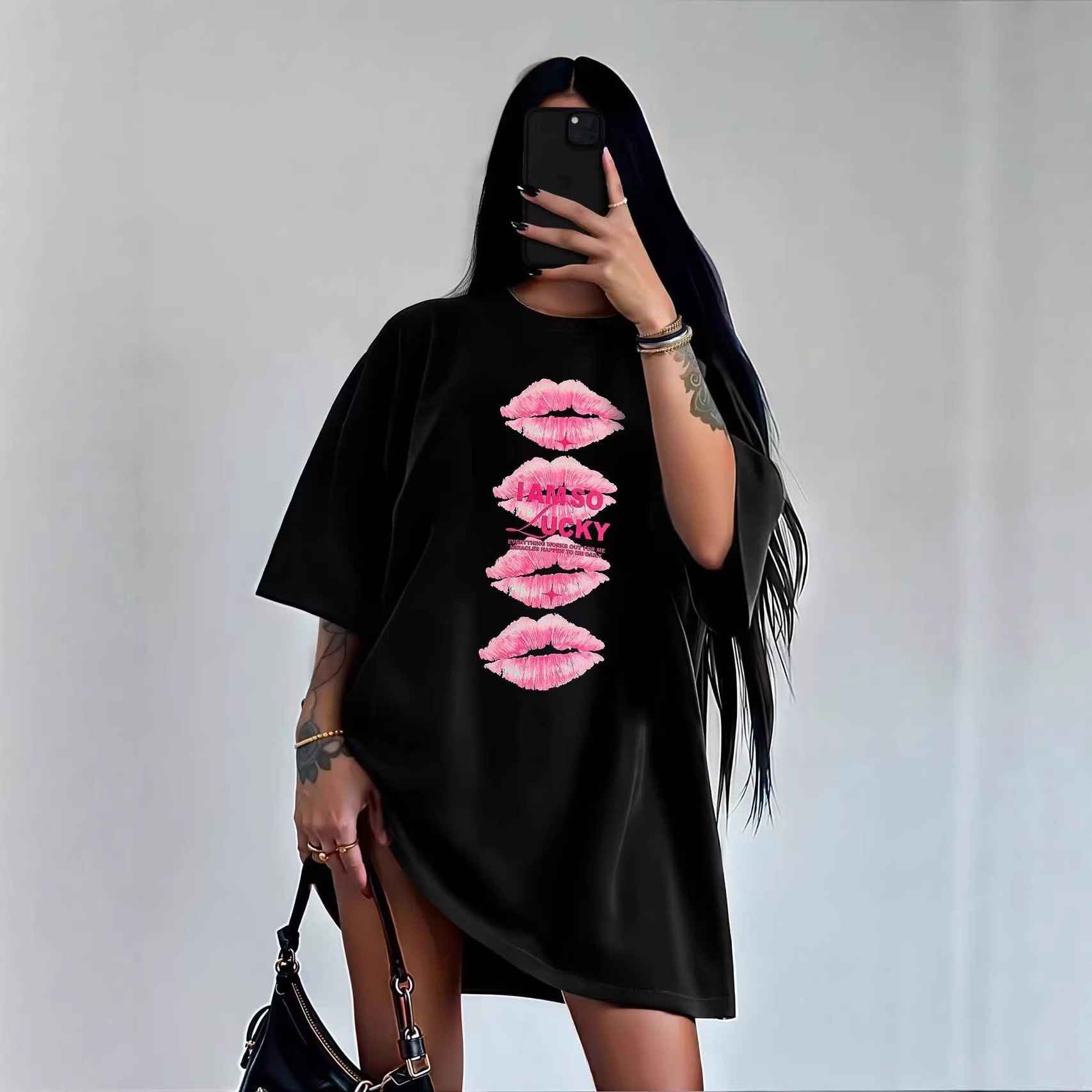 Lip print loose top - MODALIFE