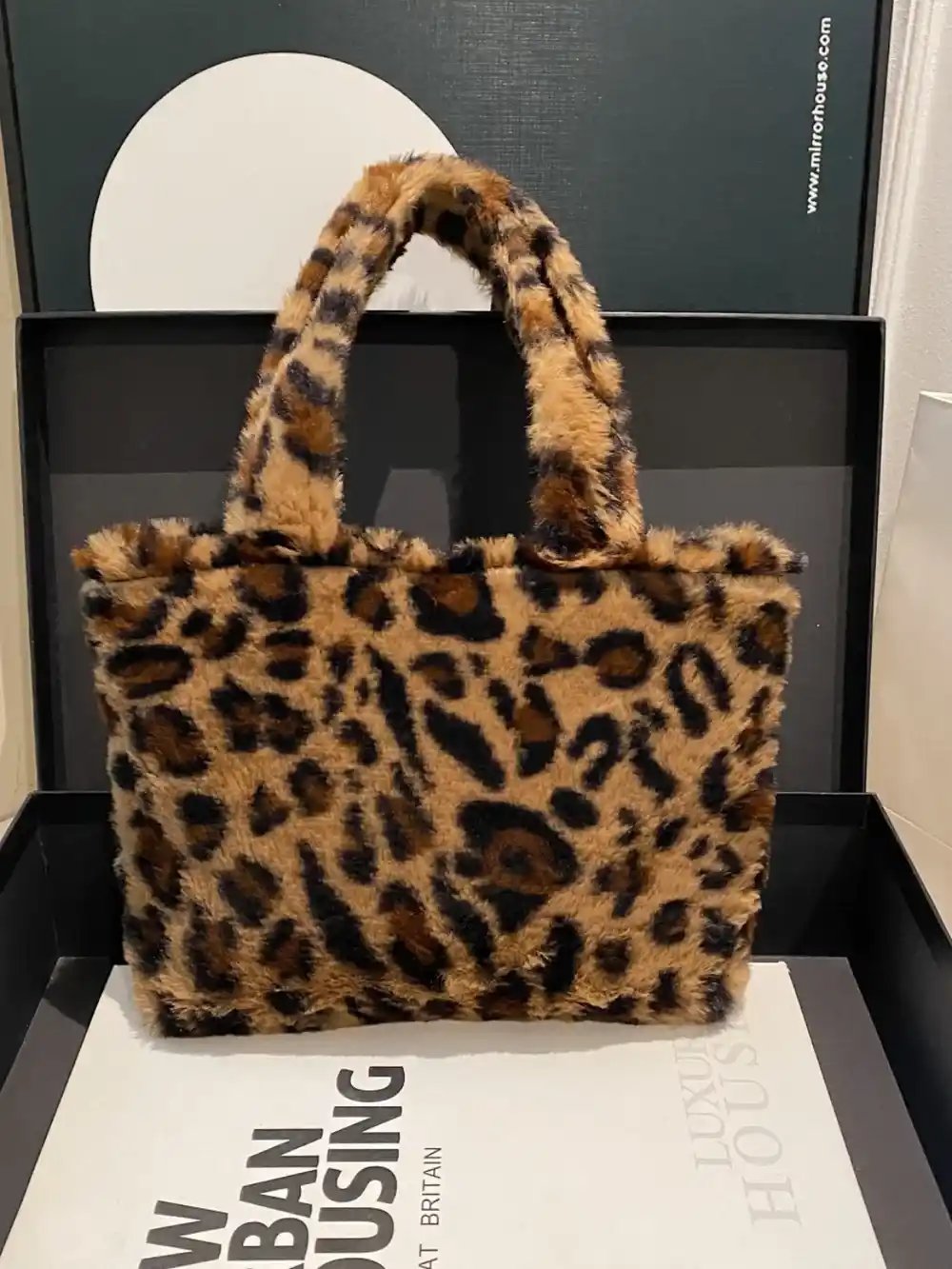 Leopard Fluff Handbag with Zip - MODALIFE