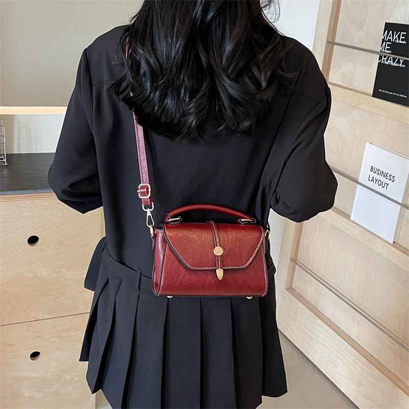 Crossbody small square bag - MODALIFE