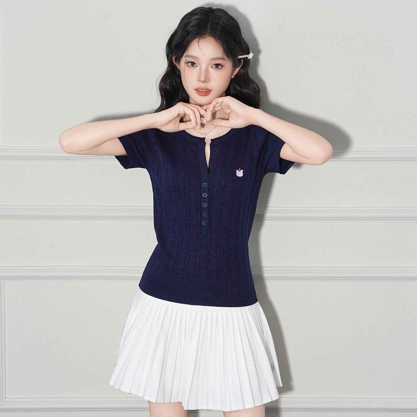Neck Lightweight Knit Short Sleeve T-Shirt for Women, Fitted Cable Knit V-Neck Regular Shoulder Top