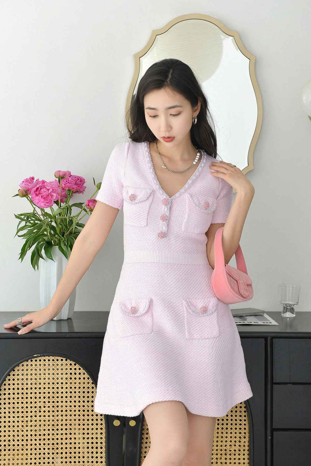 V-neck short dress - MODALIFE
