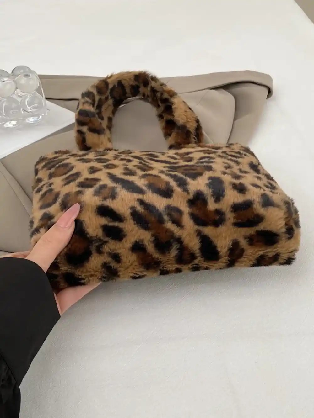 Leopard Fluff Handbag with Zip - MODALIFE