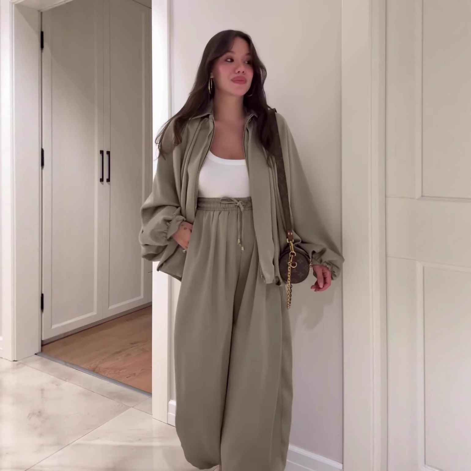 Flip collar long sleeved jacket and long pants 2-piece set - MODALIFE